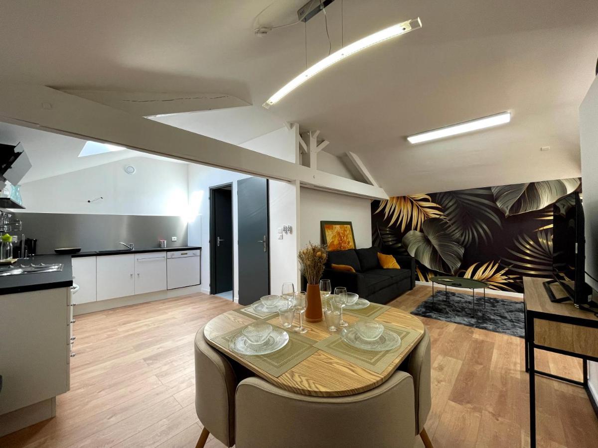 Appartamento Gite De La Fauvette Saintes Esterno foto